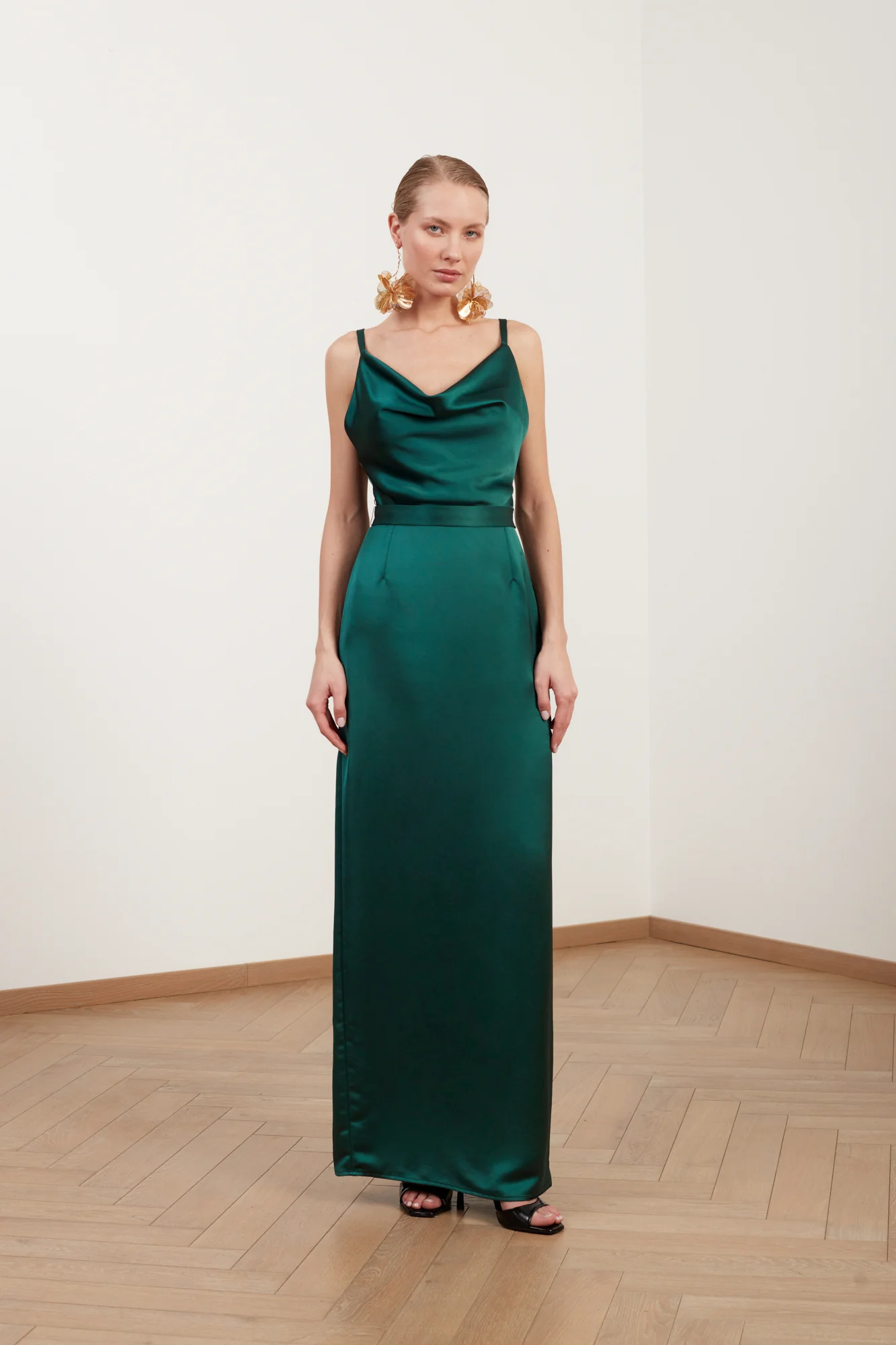 AMILA deep green maxi dress with open back - Image 2