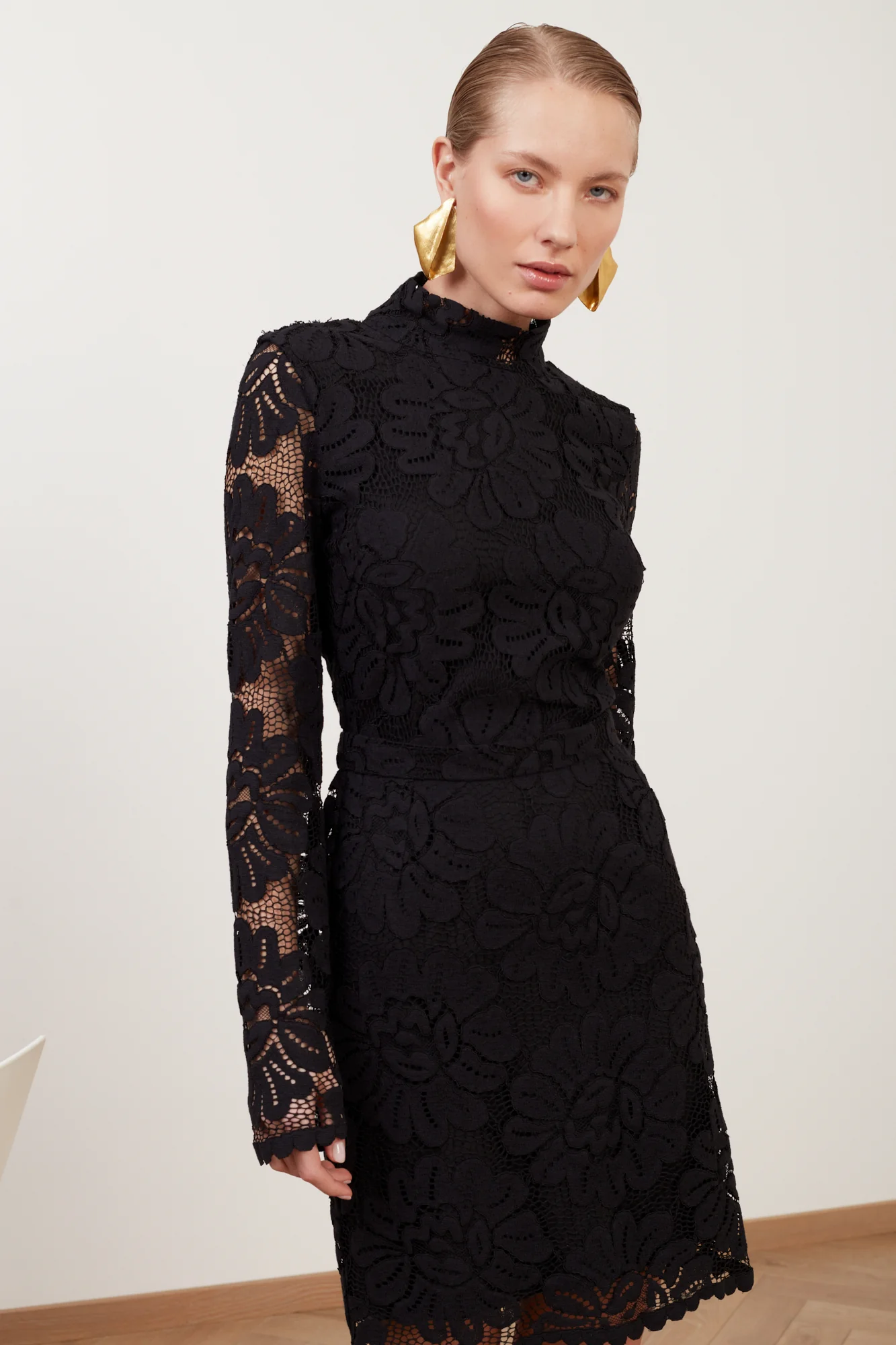 SERIN mini dress from black floral lace - Image 2